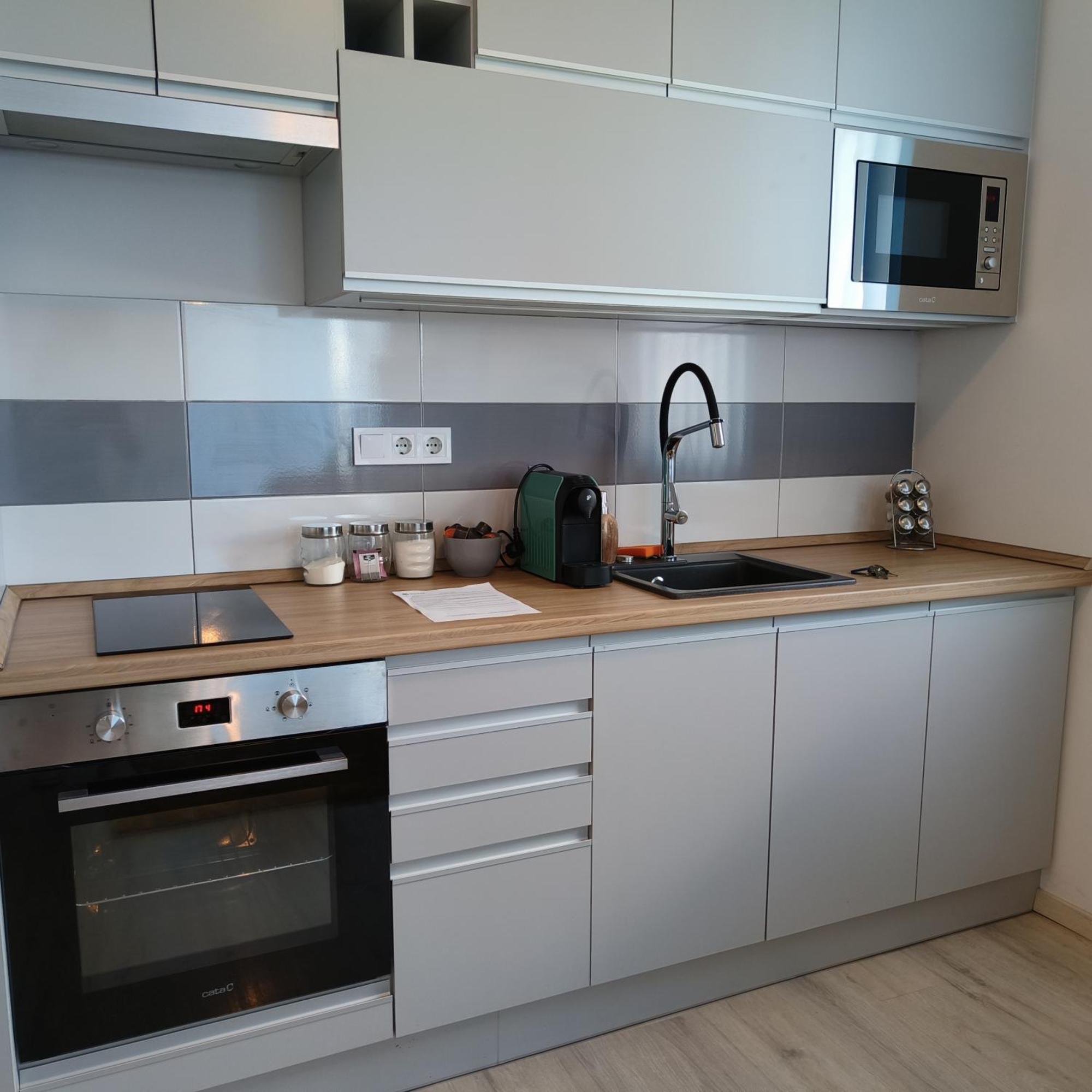 Pe-Ki Apartman Székesfehérvár Exterior foto